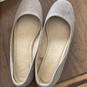 women’s flats